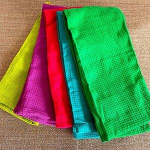 Set of 5 new kitchen towels